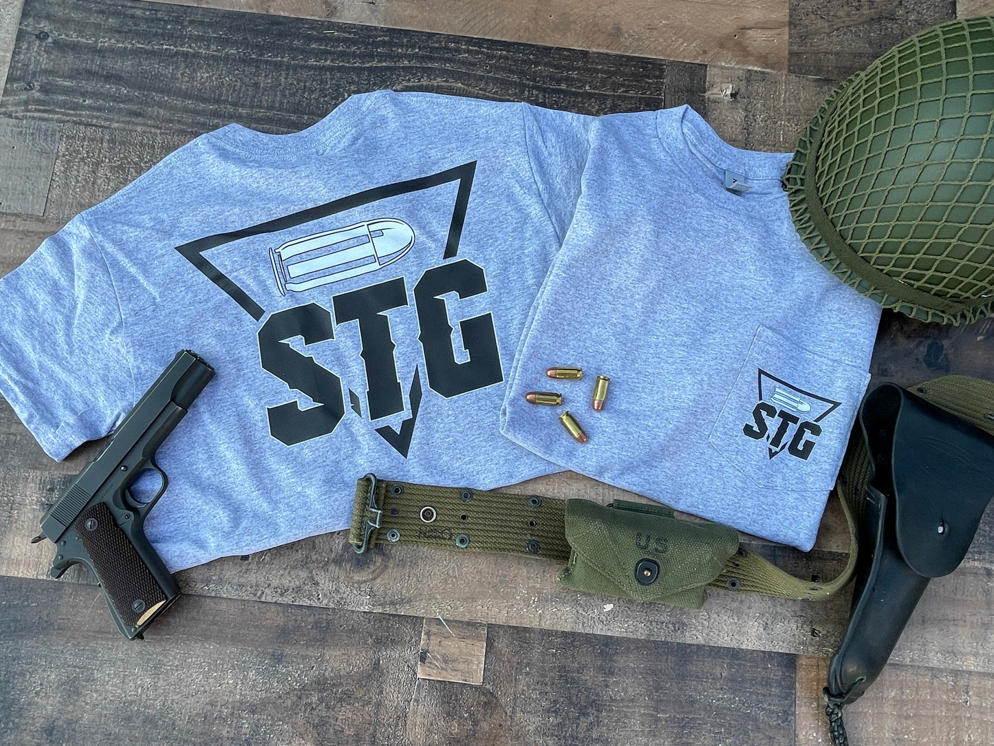 Sort Grey STG Logo Pocket Tshirt